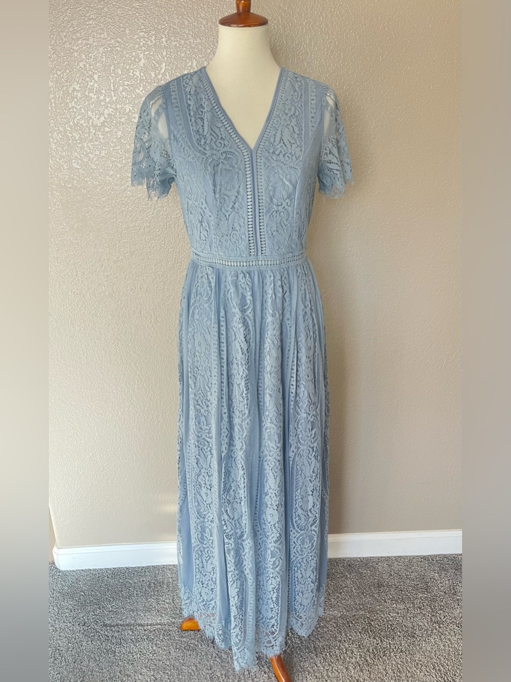 NWT Merokeety Blue lace dress medium